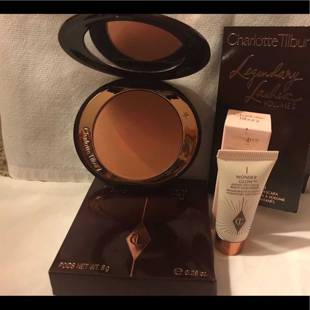 Charlotte Tilbury 3 piece makeup travel set.